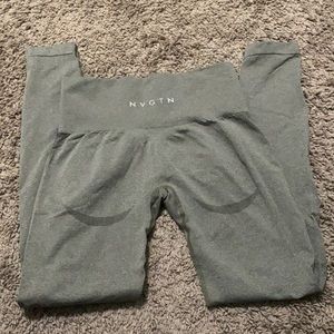 NVGTN Seamless Contour Gray/Green Leggings